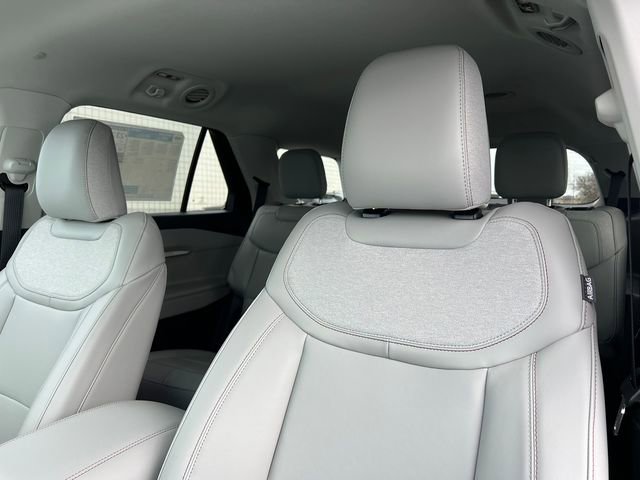 New 2026 Ford Explorer Active w/ Active Comfort Package image 15