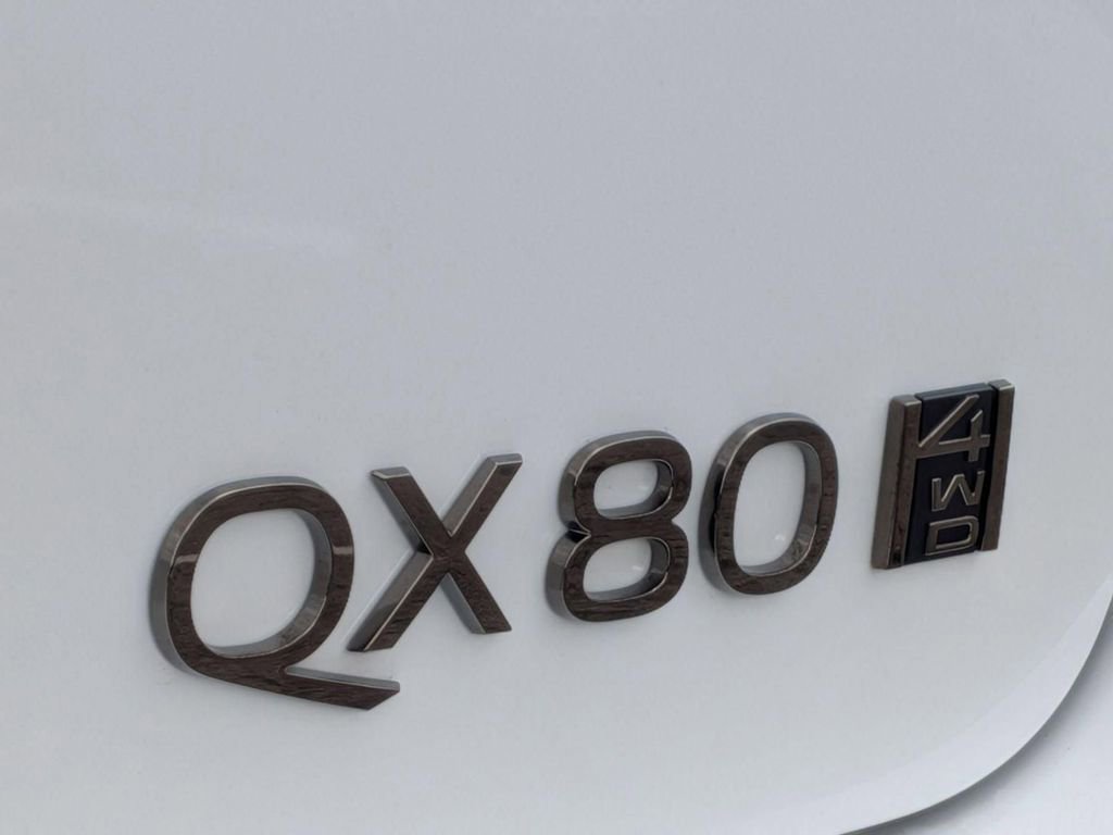 New 2026 INFINITI QX80 Autograph w/ Premium Cargo Package AWD/4WD image 10