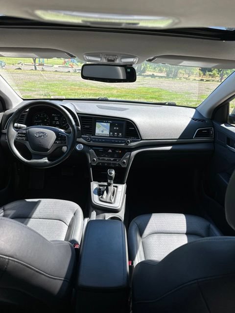 Used 2017 Hyundai Elantra Limited w/ Limited Ultimate Package 05 FWD image 23