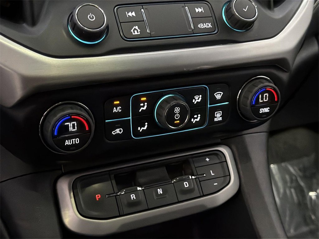 Used 2023 GMC Acadia SLT w/ Elevation Edition image 11