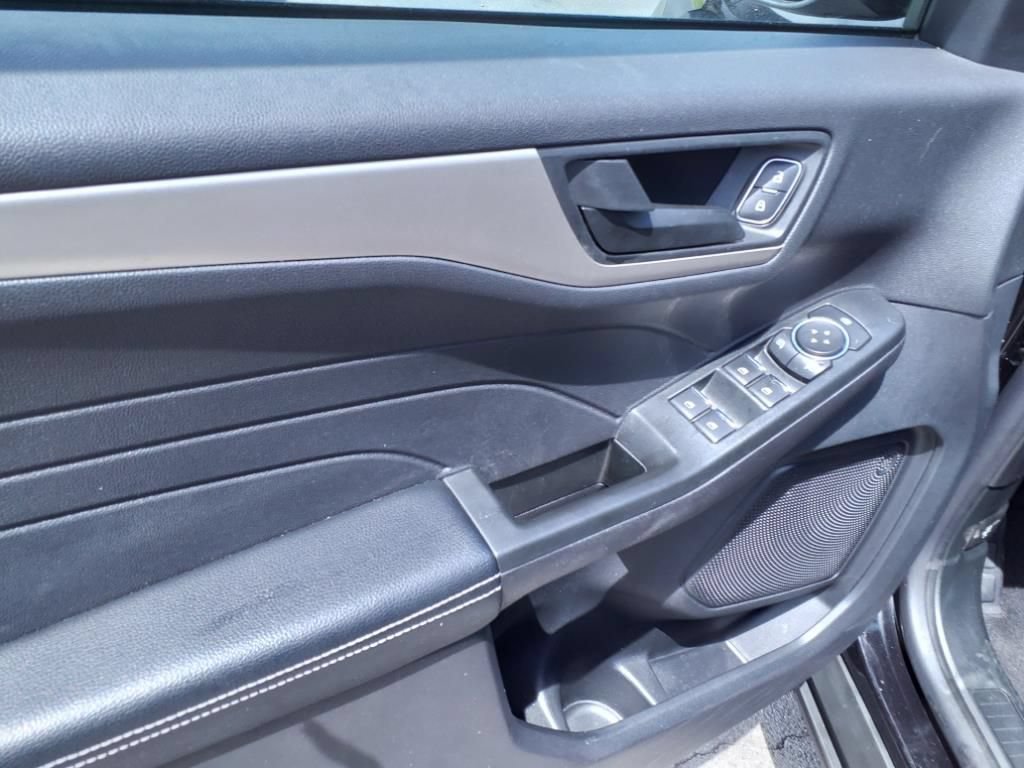 Used 2022 Ford Escape SE w/ Convenience Package AWD/4WD image 9