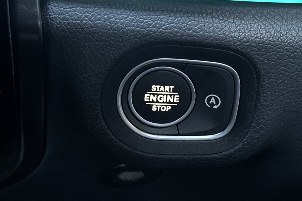 Used 2022 Mercedes-Benz GLS 450 4MATIC image 25