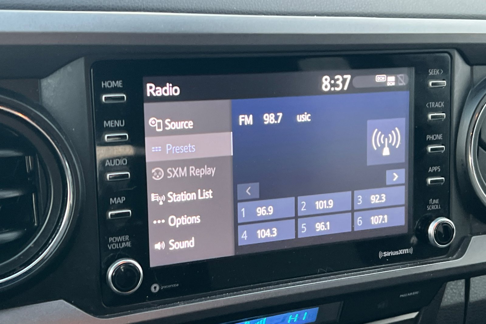 Used 2021 Toyota Tacoma TRD Off-Road image 19