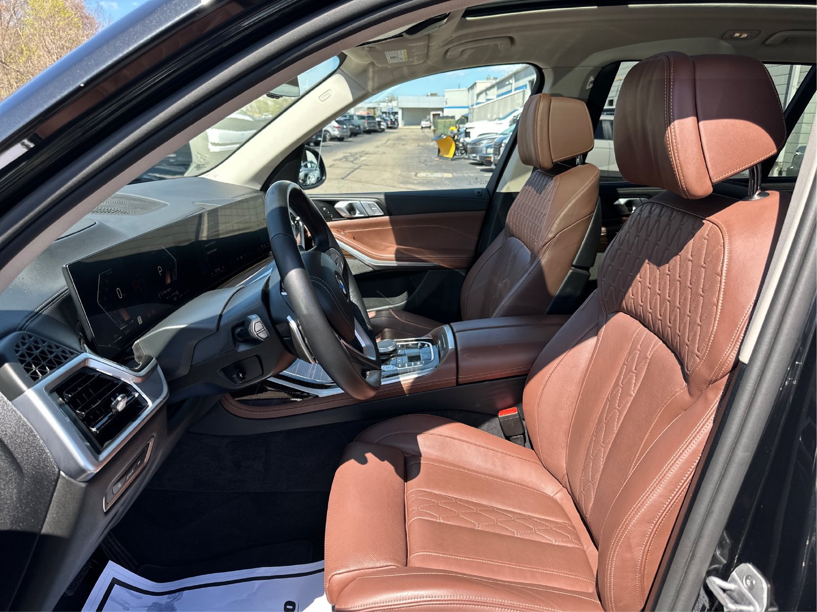 Used 2026 BMW X7 xDrive40i AWD/4WD image 9