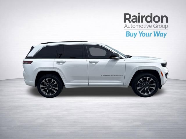 Used 2023 Jeep Grand Cherokee Overland w/ Luxury Tech Group IV AWD/4WD image 8