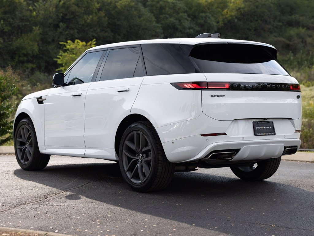 Used 2023 Land Rover Range Rover Sport SE Dynamic image 6