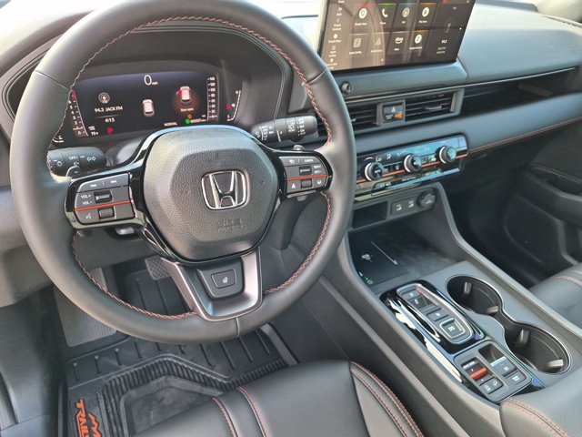 New 2026 Honda Pilot TrailSport image 3