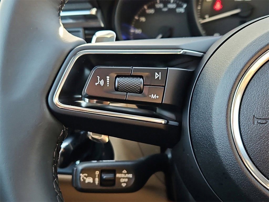 New 2026 Porsche Macan image 22