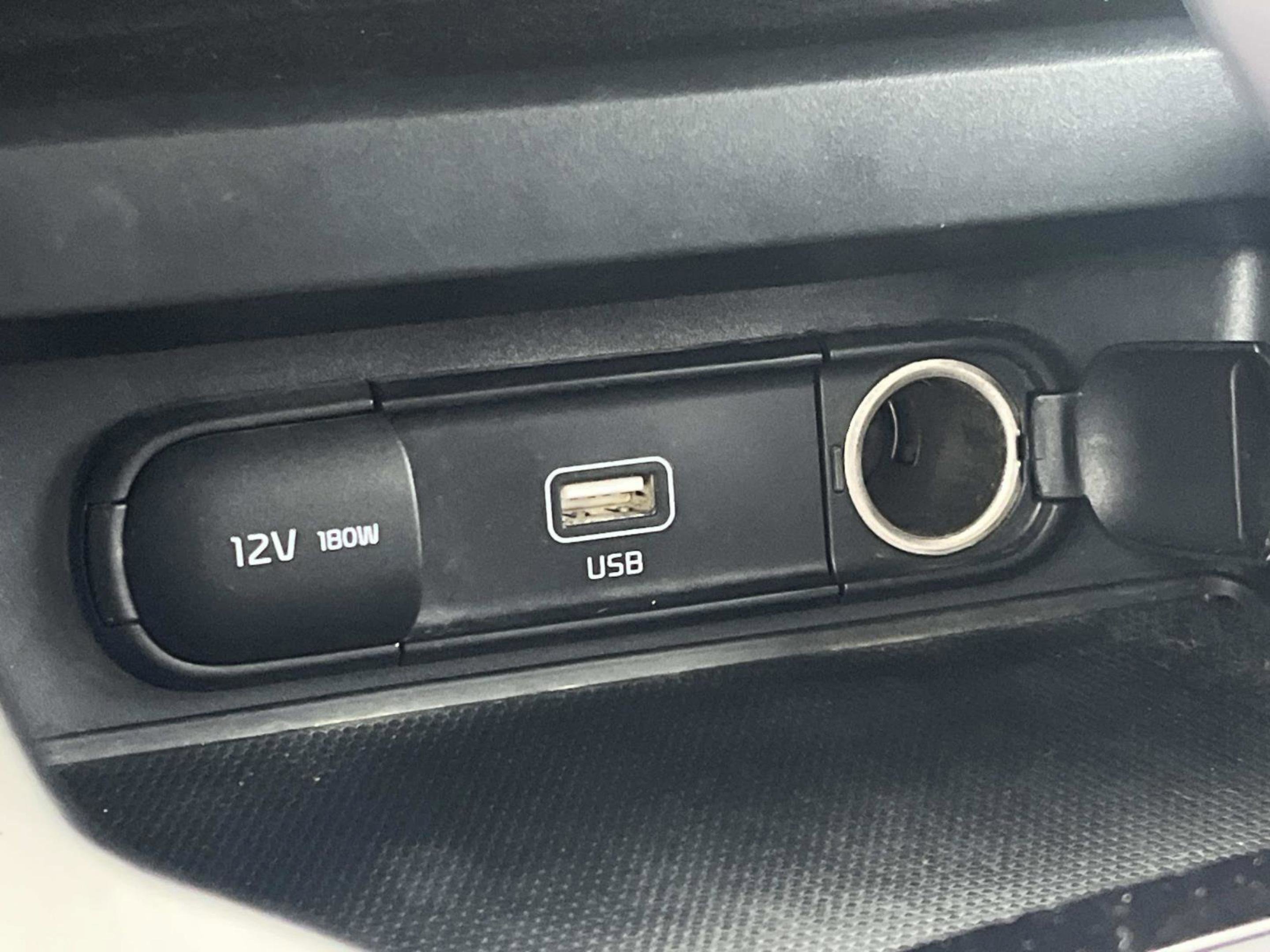 Used 2022 Kia Soul LX image 26