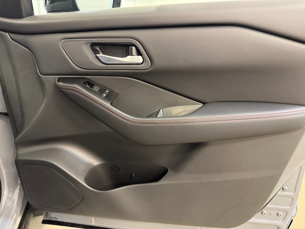 New 2026 Nissan Rogue SV w/ Rock Creek Premium Package AWD/4WD image 29