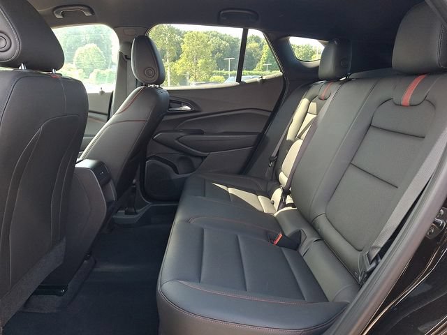 Used 2025 Chevrolet Trax RS w/ Driver Confidence Package FWD image 21