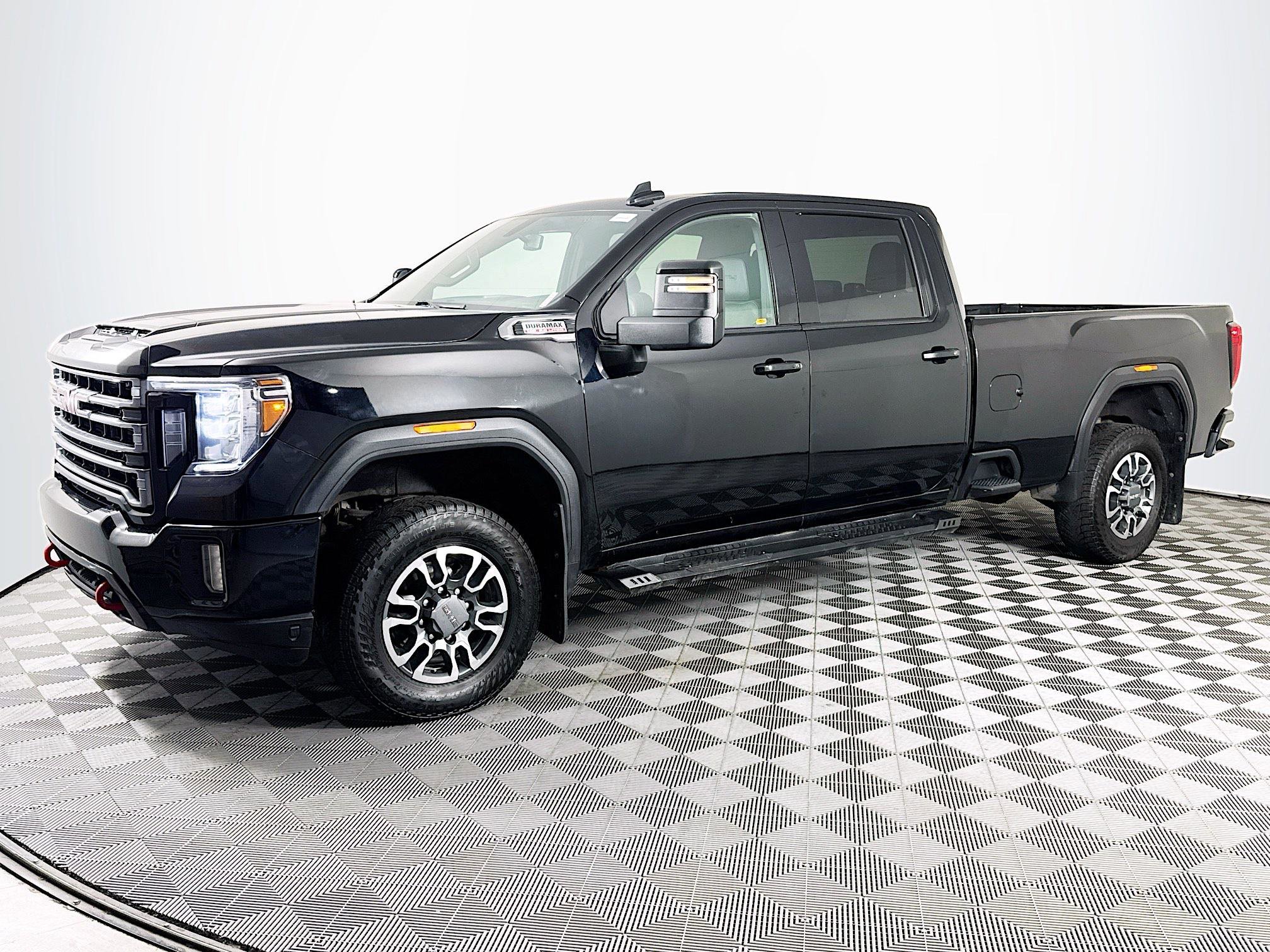 Used 2023 GMC Sierra 2500 AT4 AWD/4WD image 4