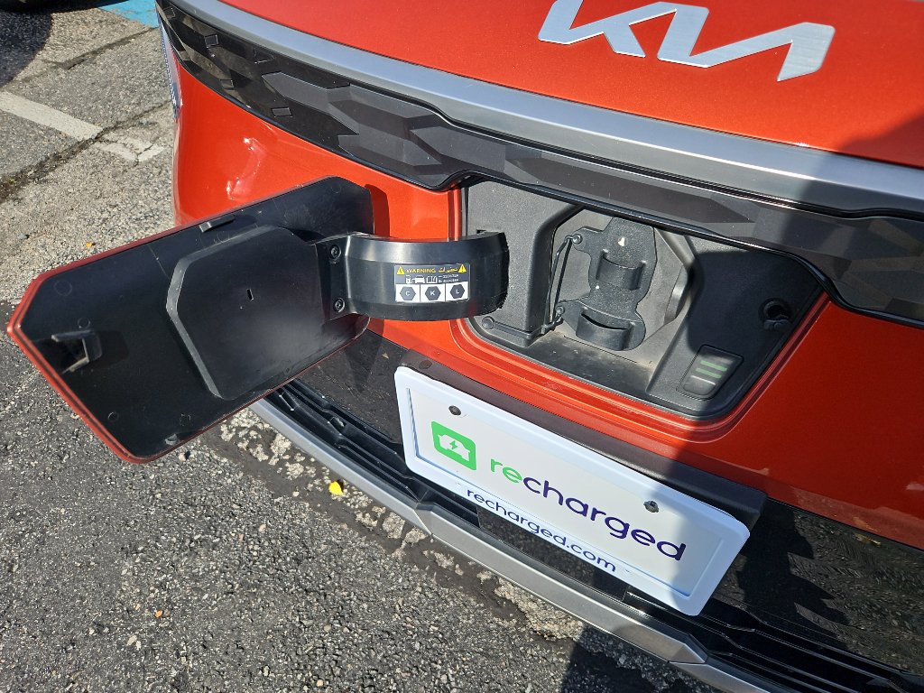 Used 2023 Kia Niro Wave w/ Wave Preserve Package image 5