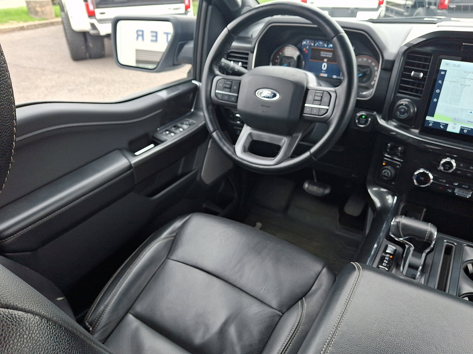 Used 2022 Ford F150 XLT w/ Equipment Group 302A High image 13