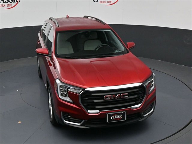 Used 2023 GMC Terrain SLE w/ Driver Convenience Package image 19
