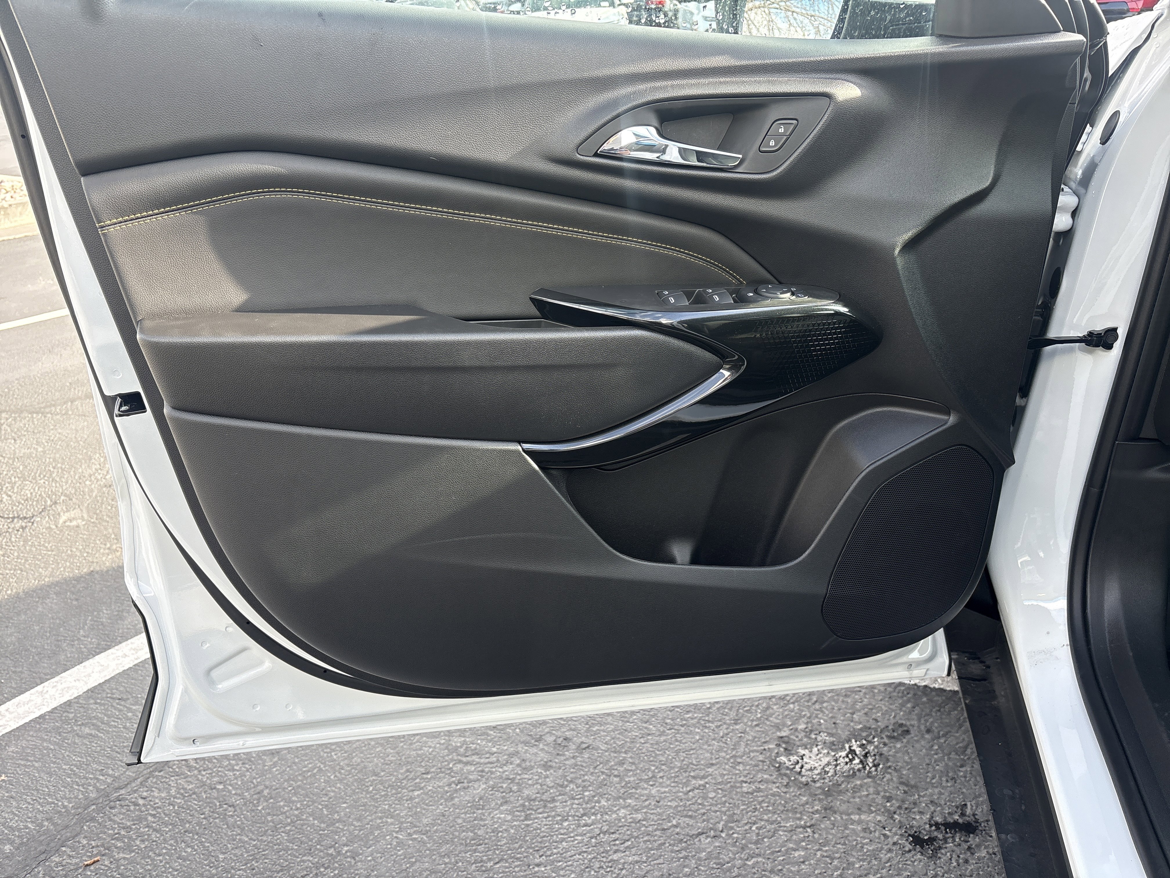 New 2026 Chevrolet Trax LT w/ Driver Confidence Package FWD image 13