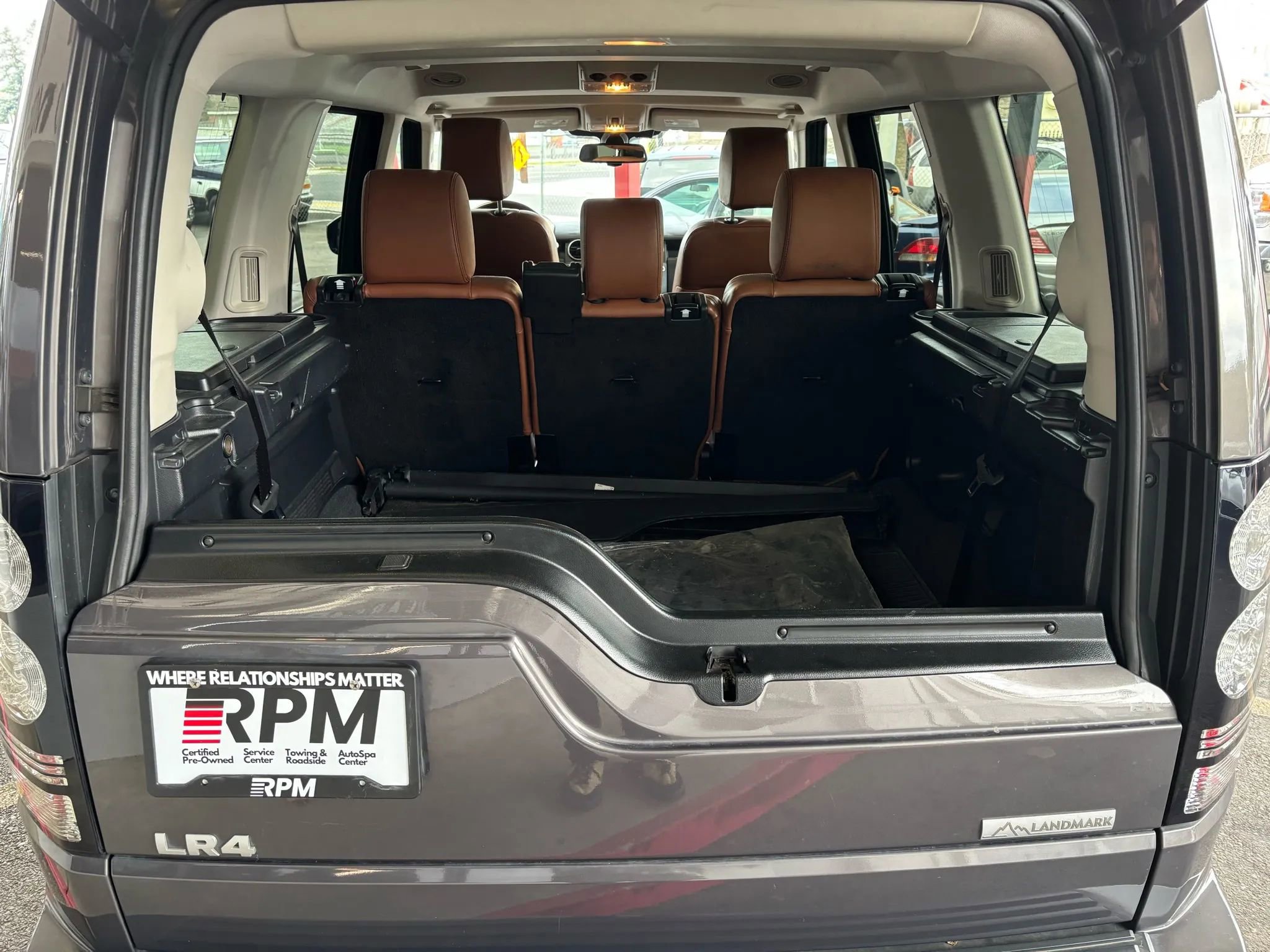 Used 2016 Land Rover LR4 HSE LUX image 21