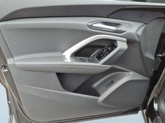 Used 2025 Audi Q5 Premium w/ Convenience Package AWD/4WD image 11