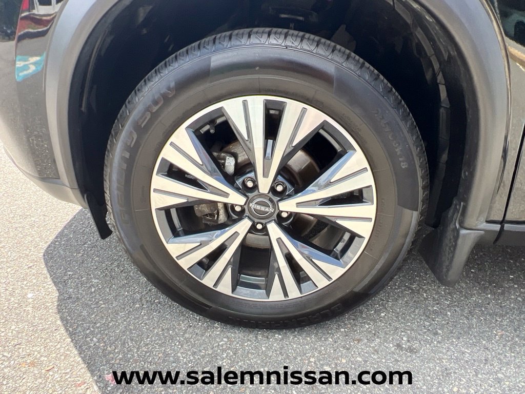 Certified 2023 Nissan Rogue SV w/ SV Premium B Package AWD/4WD image 29
