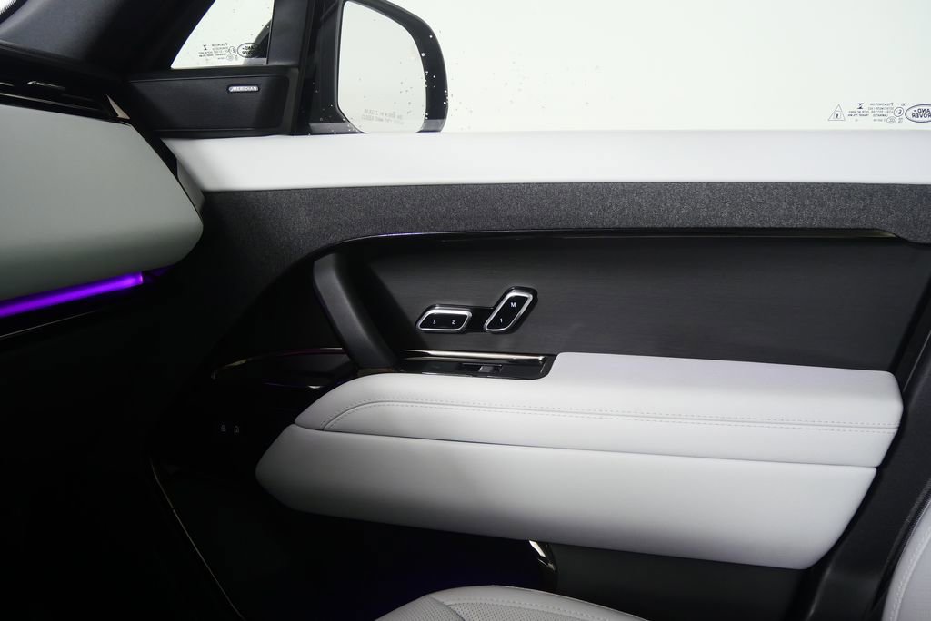 Used 2023 Land Rover Range Rover Sport SE image 30