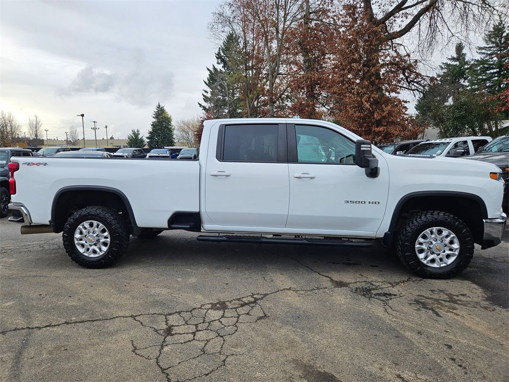 Used 2022 Chevrolet Silverado 3500 LT image 8