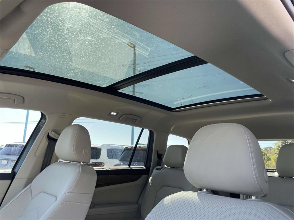New 2026 Volkswagen Atlas SE FWD image 21