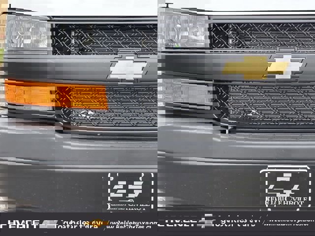 New 2026 Chevrolet Express 2500 Extended w/ Driver Convenience Package RWD image 8