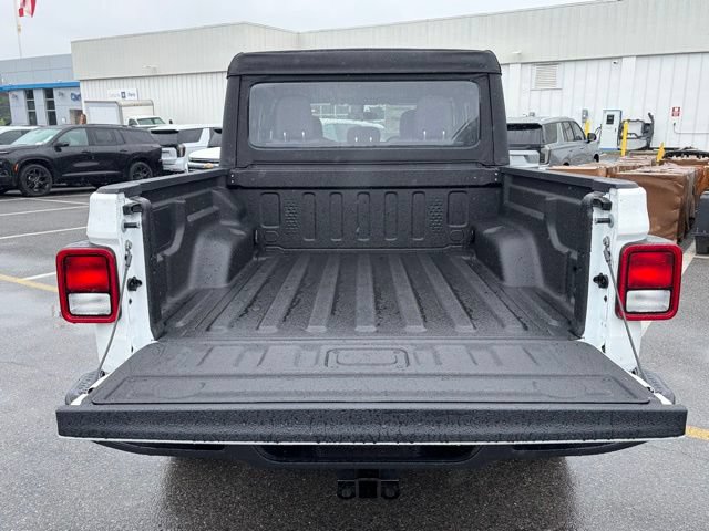 New 2026 Jeep Gladiator Sport AWD/4WD image 7