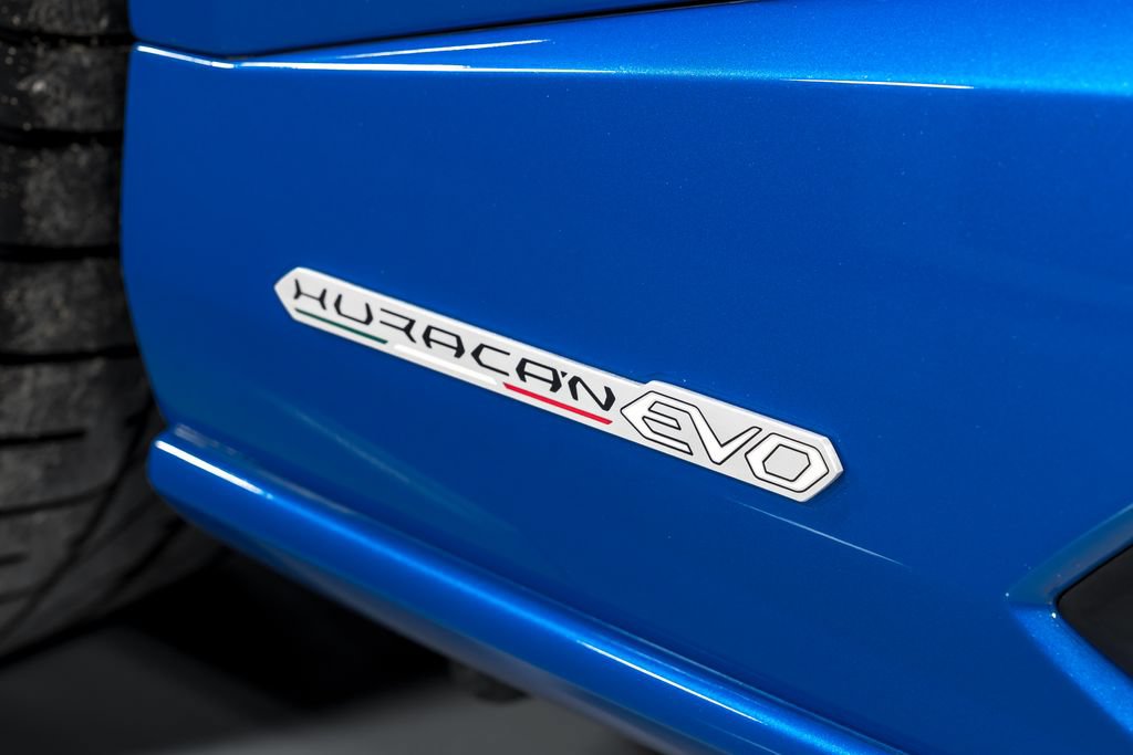 Used 2023 Lamborghini Huracan EVO AWD/4WD image 55