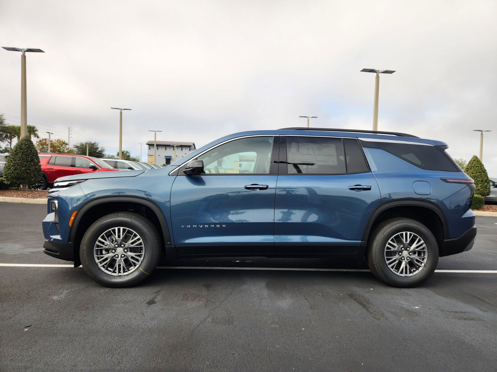 New 2026 Chevrolet Traverse LT w/ Driver Confidence Package image 3