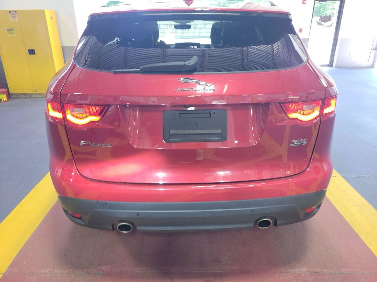 Used 2019 Jaguar F-PACE R-Sport AWD/4WD image 3