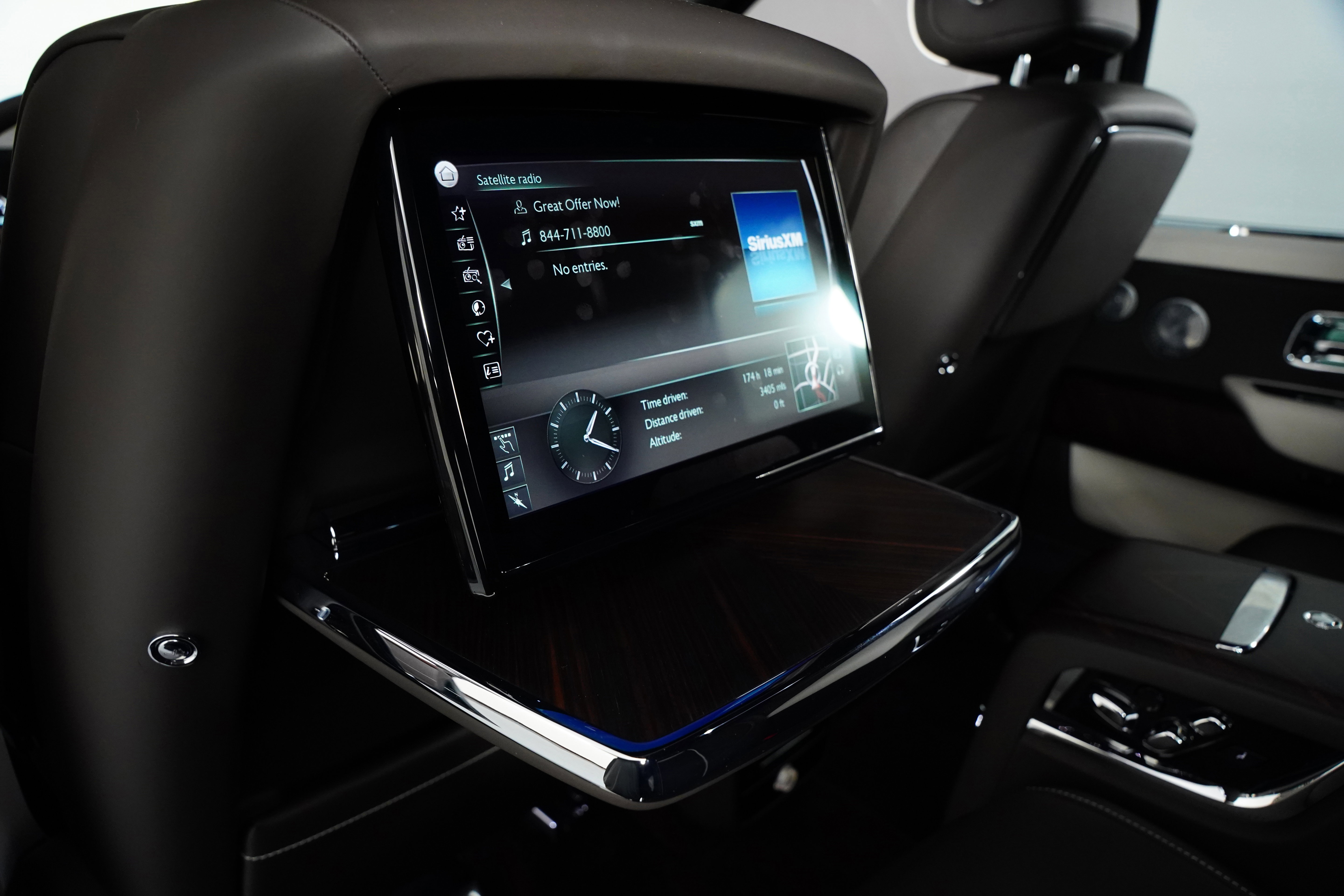 Used 2023 Rolls-Royce Cullinan w/ Cullinan Package image 69