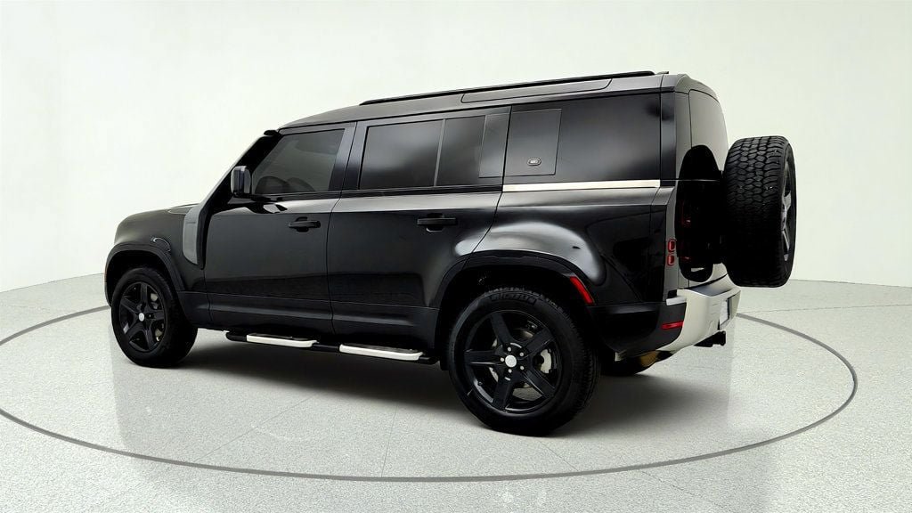 Used 2020 Land Rover Defender 110 SE AWD/4WD image 7