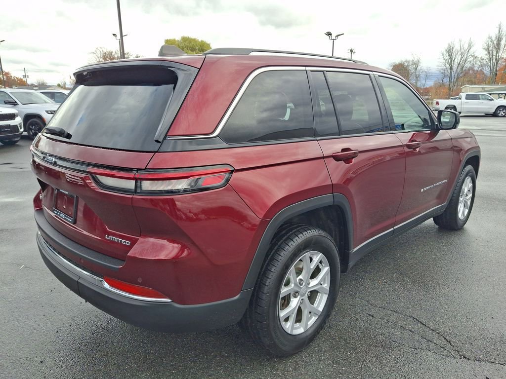 Used 2023 Jeep Grand Cherokee Limited image 7