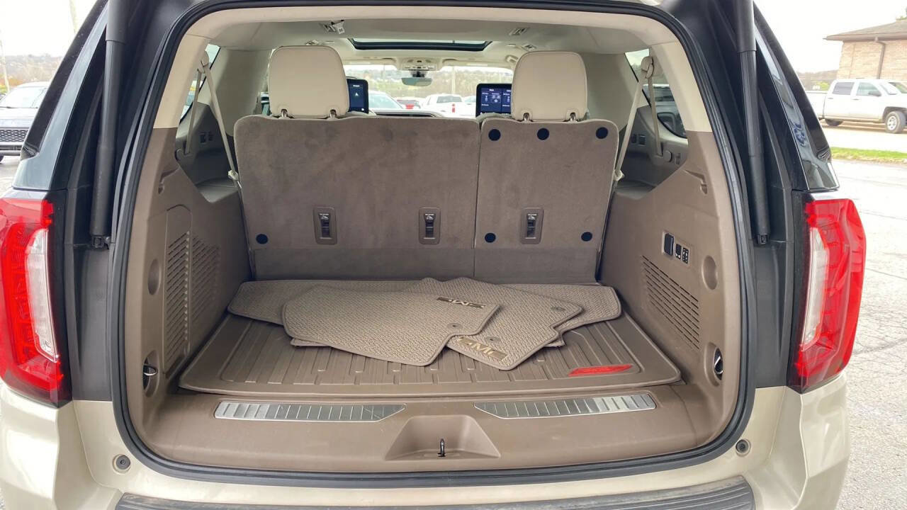 Used 2021 GMC Yukon XL Denali w/ Denali Premium Package image 33