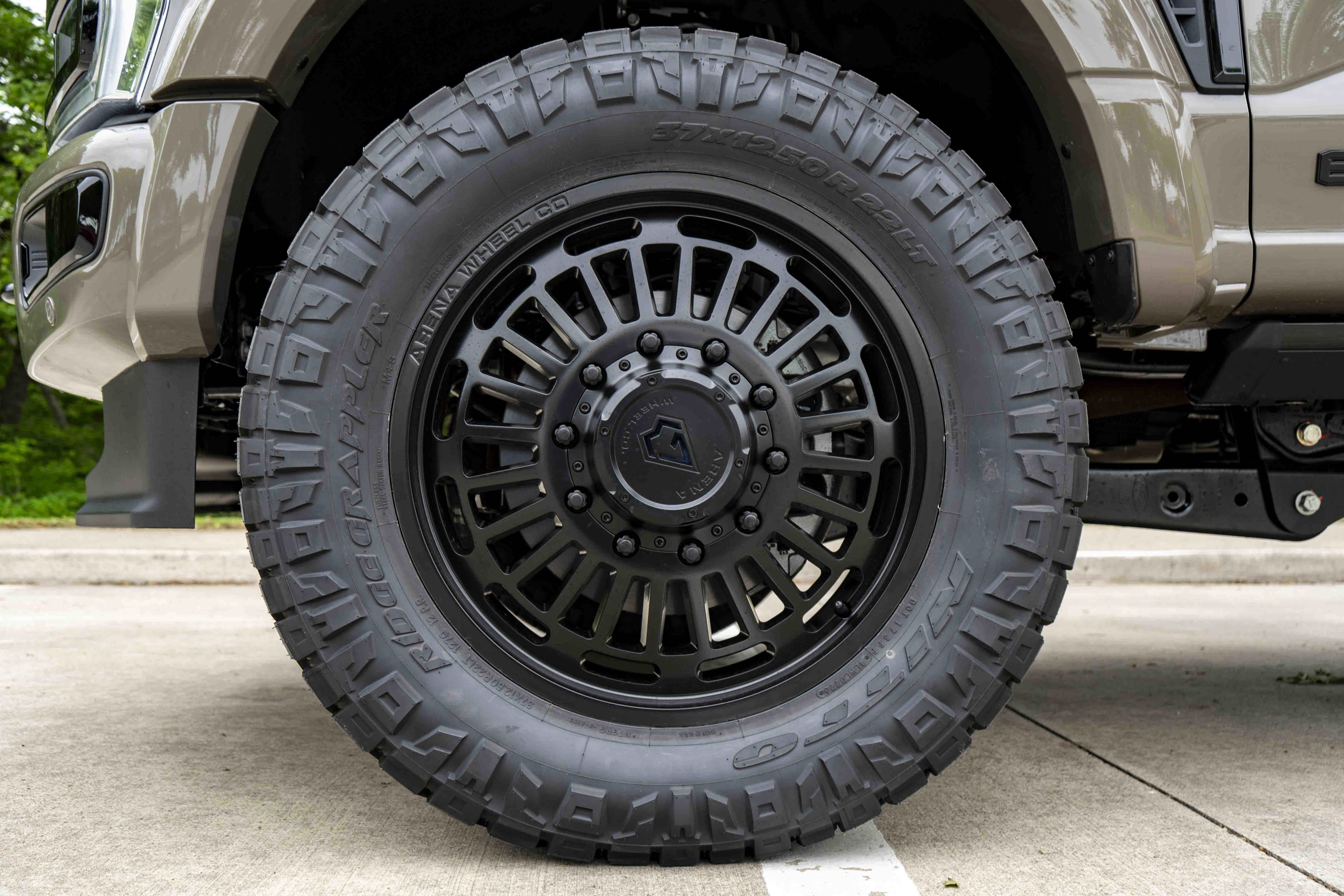 Used 2026 Ford F450 Platinum w/ Platinum Plus Package image 14