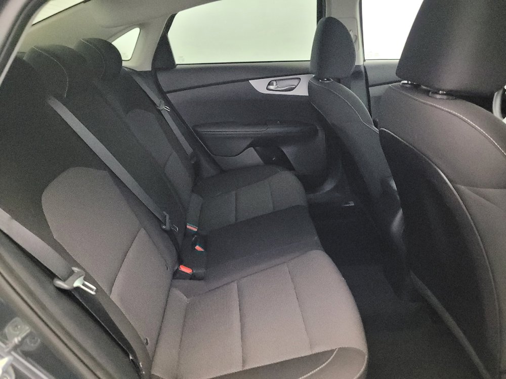 Used 2022 Kia Forte LXS w/ LXS Technology Package FWD image 19