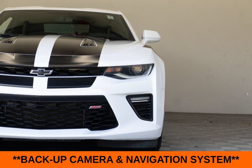 Used 2018 Chevrolet Camaro SS RWD image 5