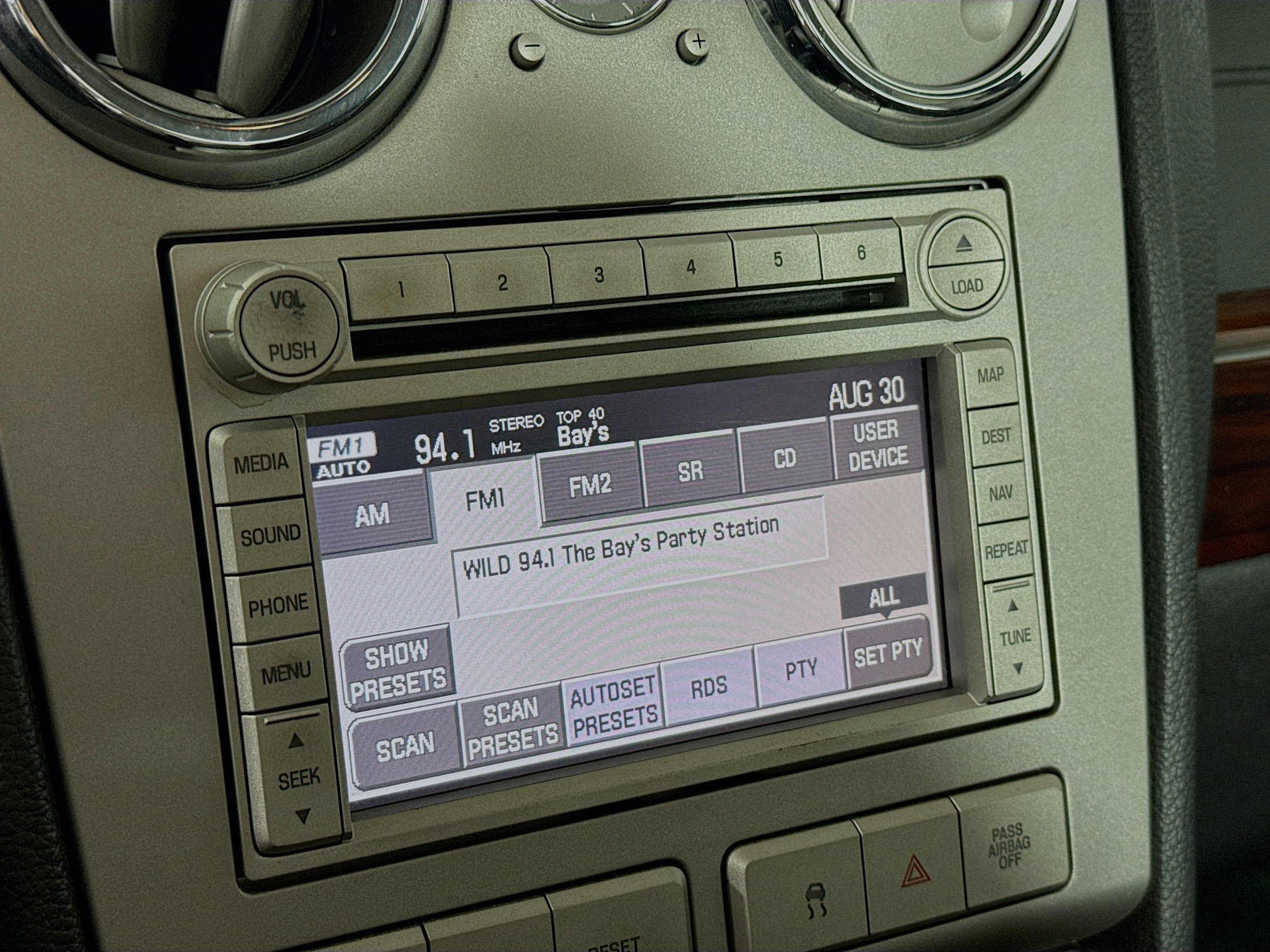 Used 2009 Lincoln MKZ FWD image 16
