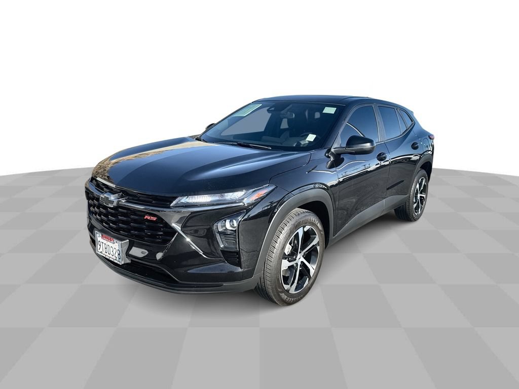 Used 2025 Chevrolet Trax RS w/ Sunroof Package
