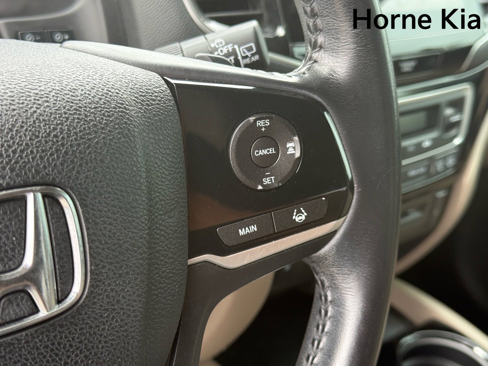 Used 2020 Honda Pilot Touring image 15