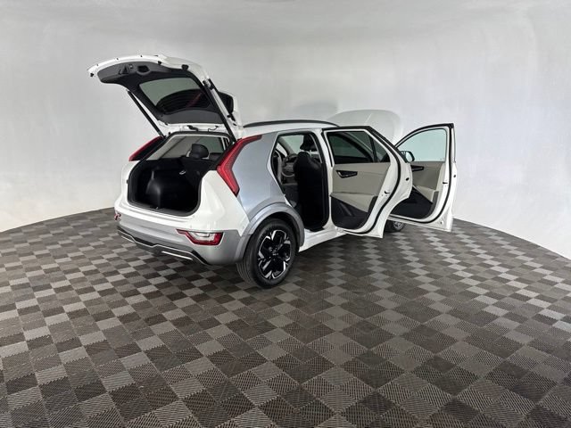 Certified 2023 Kia Niro Wave w/ Wave Preserve Package FWD image 16