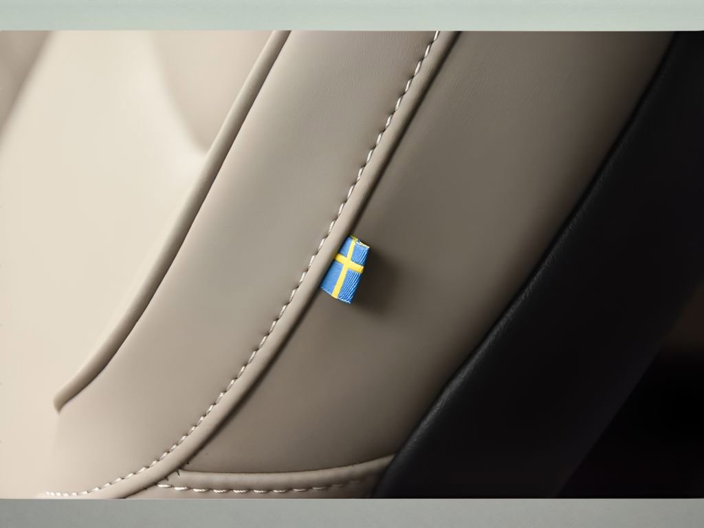 Certified 2026 Volvo XC60 B5 Core w/ Protection Package Premier image 34