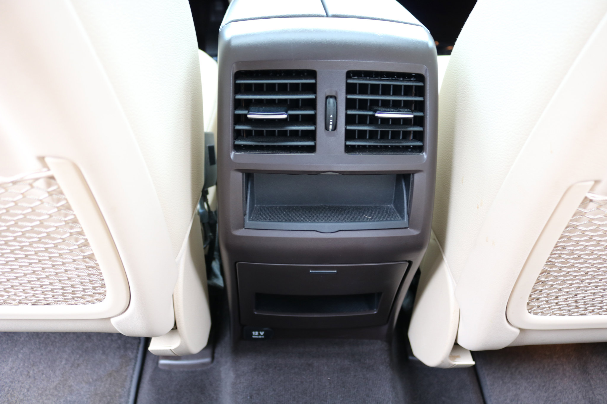 Used 2016 Mercedes-Benz GLE 350 RWD 4dr GLE 350 w/ Premium Package image 42