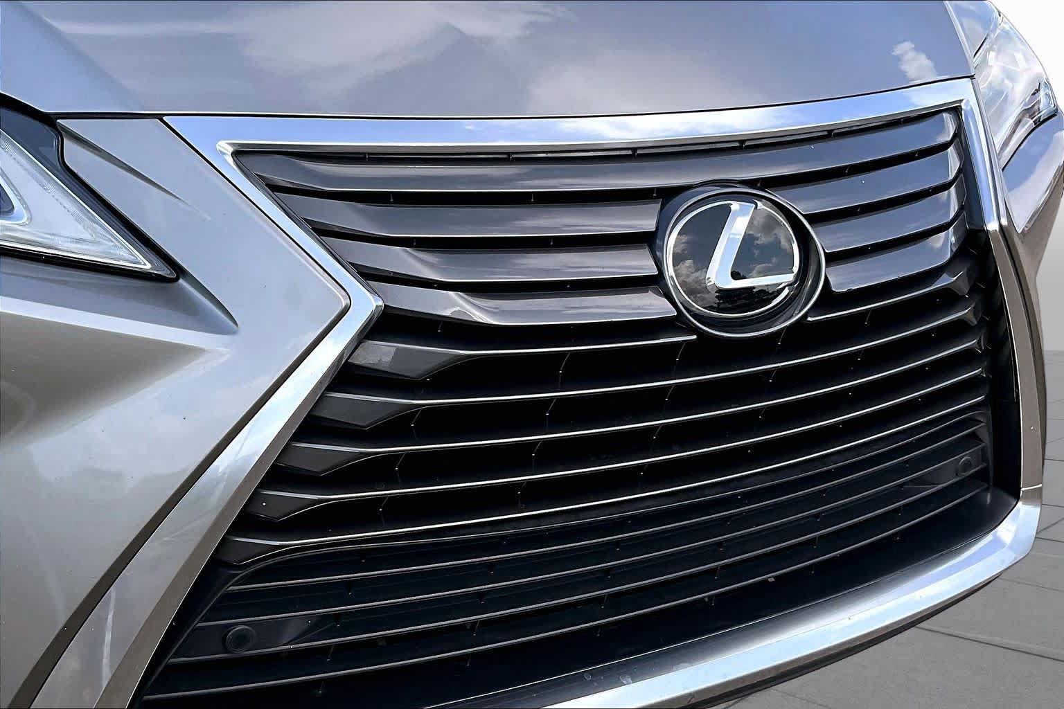 Used 2018 Lexus RX 350 FWD w/ Premium Package image 27
