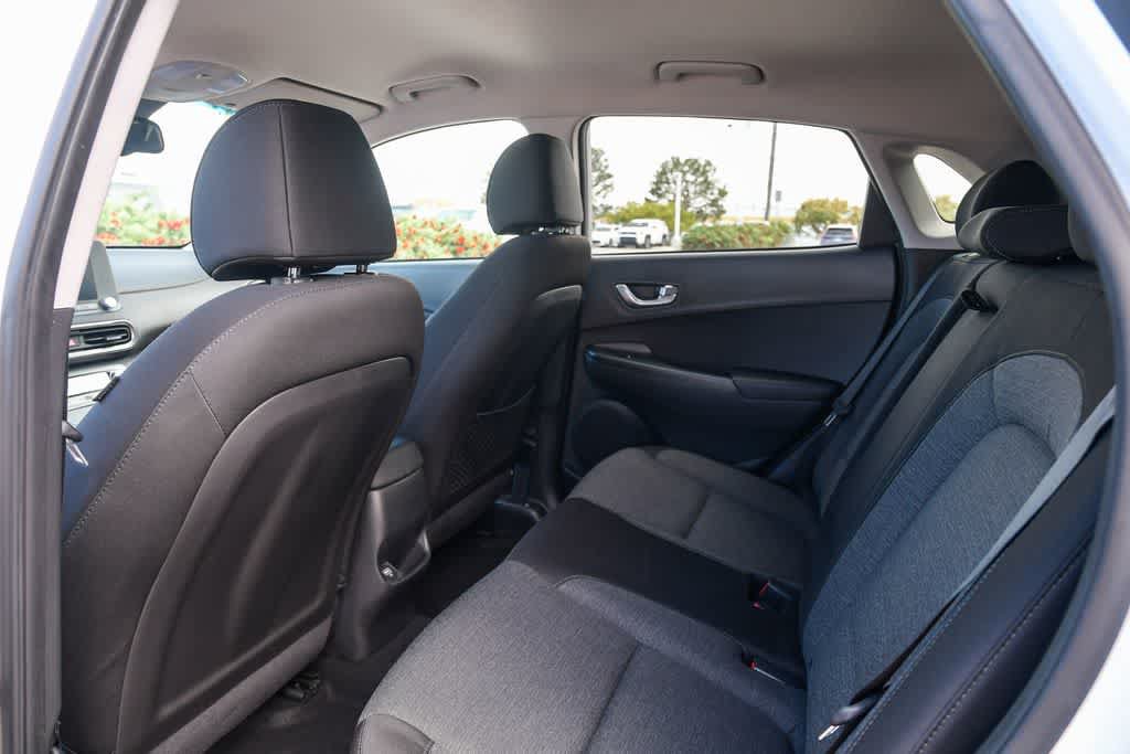 Used 2023 Hyundai Kona SE FWD image 18