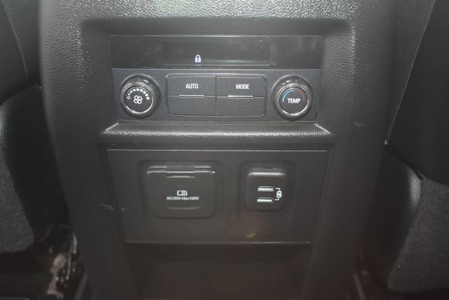 Used 2019 Chevrolet Traverse RS image 38