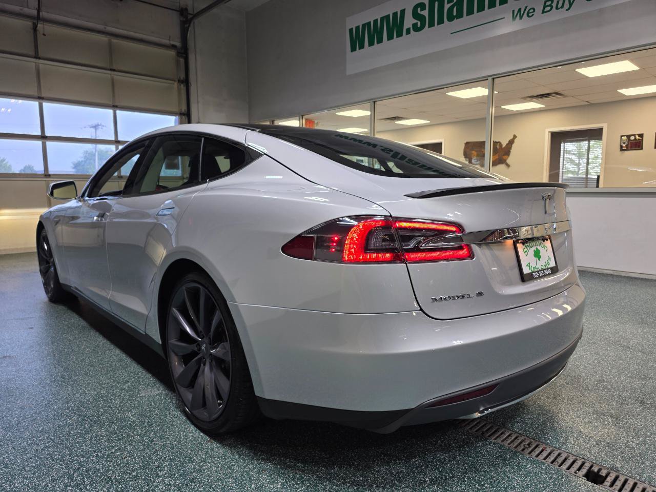 Used 2013 Tesla Model S Performance RWD image 9