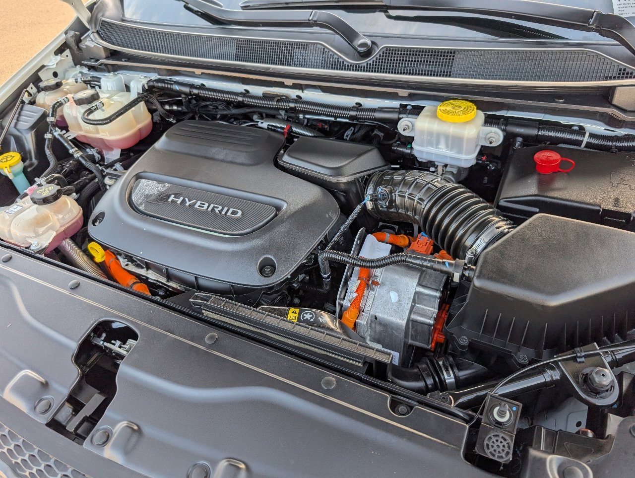 Used 2020 Chrysler Pacifica Limited w/ Advanced Safetytec Group image 20