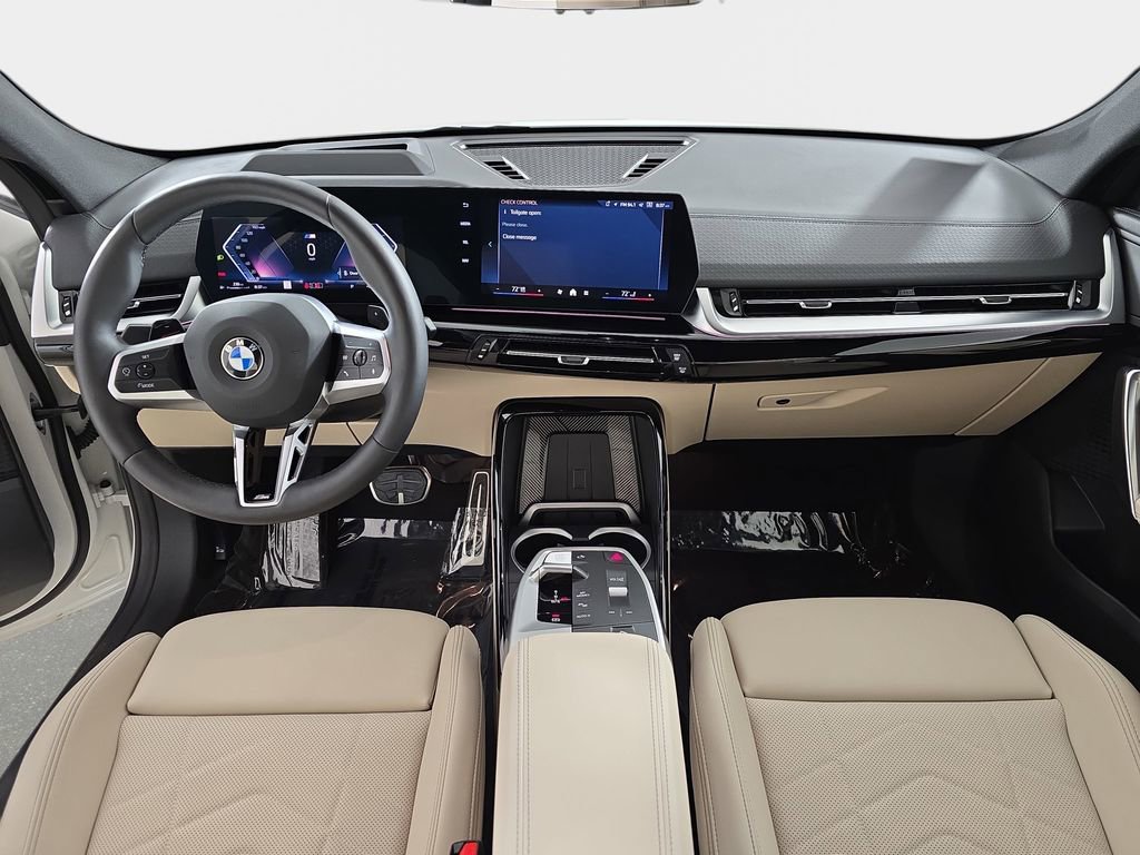 Used 2025 BMW X2 xDrive28i w/ Technology Package image 15